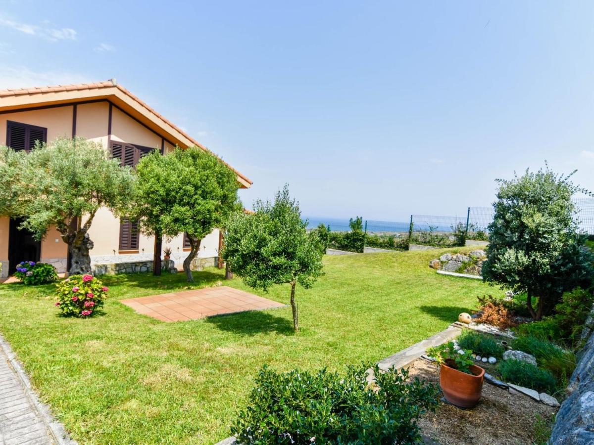 Encantadora Casa Con Espectaculares Vistas Ajo Bagian luar foto