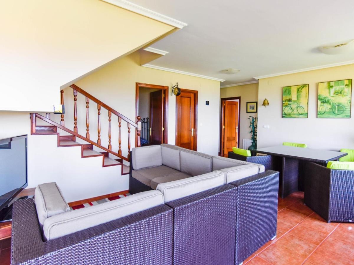 Encantadora Casa Con Espectaculares Vistas Ajo Bagian luar foto