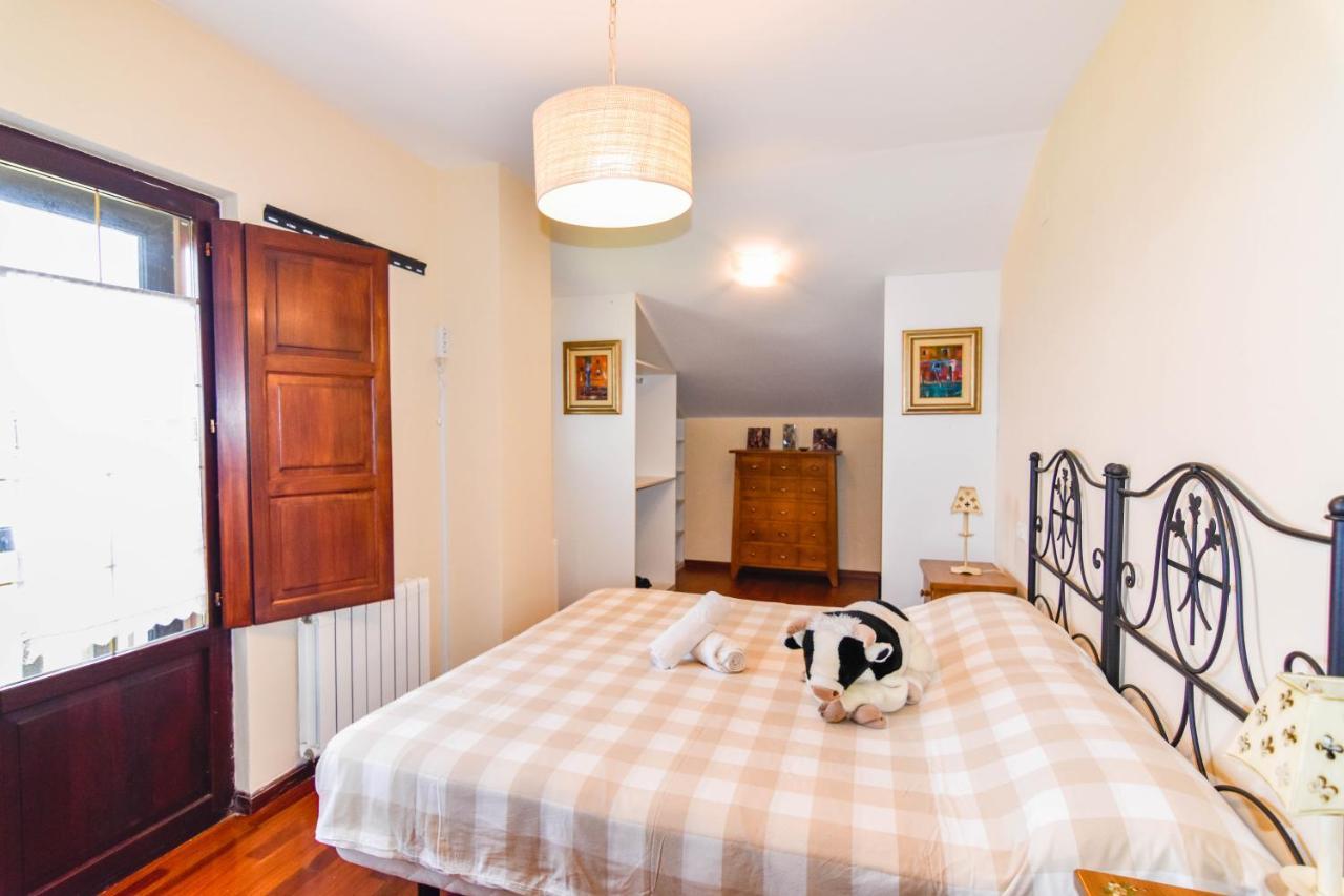 Encantadora Casa Con Espectaculares Vistas Ajo Bagian luar foto
